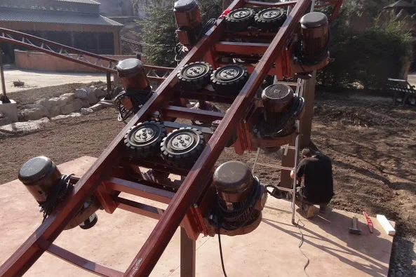 la_ronde_des_rondins_-_contruction_-_133