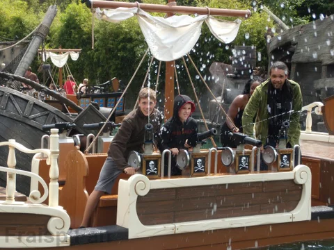 pirates_attack_-_attraction_-_453
