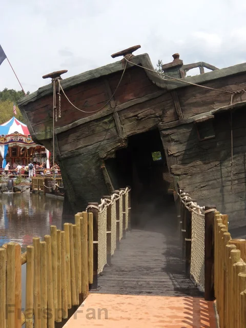 pirates_attack_-_attraction_-_452