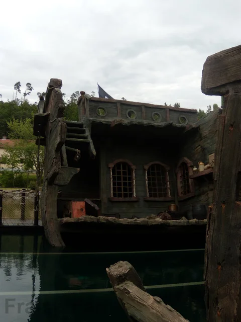 pirates_attack_-_attraction_-_460