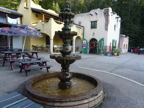 DSC08193-300x225.jpg