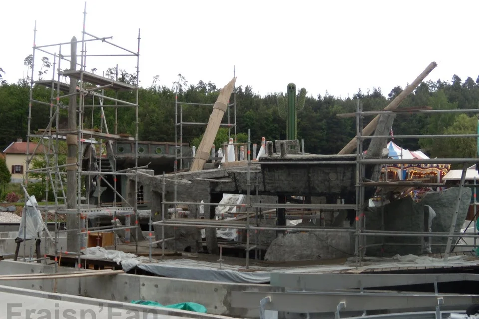 pirates_attack_-_construction_-_459