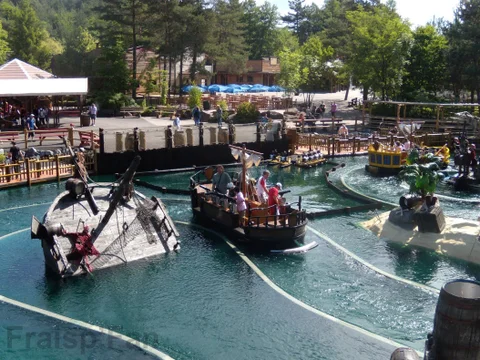 pirates_attack_-_attraction_-_444