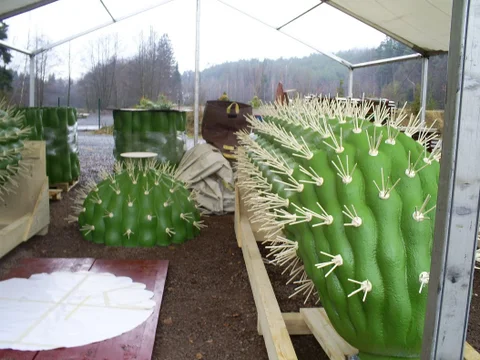 le_cactus_-_construction_-_400