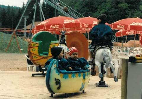 Bcarousel1