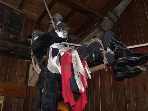 cine_desperado_v036_-_attraction_-_03