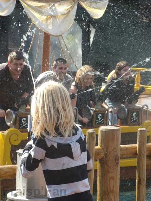 pirates_attack_-_attraction_-_451