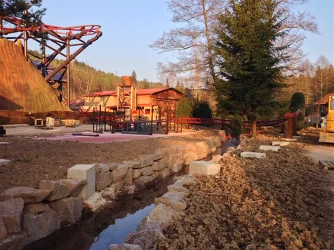 la_ronde_des_rondins_-_contruction_-_125