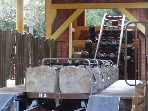 la_ronde_des_rondins_-_attraction_-_201