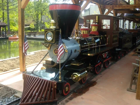 express_056_-_attraction_-_05