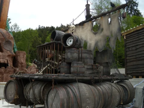 pirates_attack_-_construction_-_425