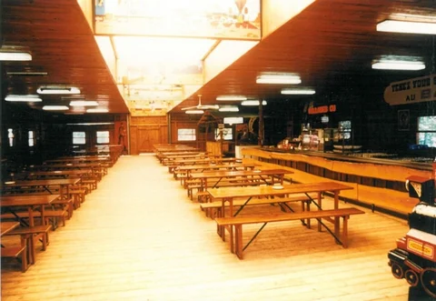 saloon interieur
