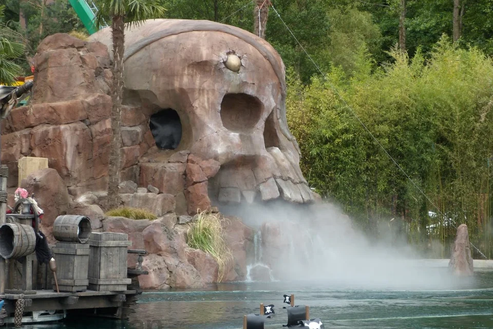 pirates_attack_-_attraction_-_475